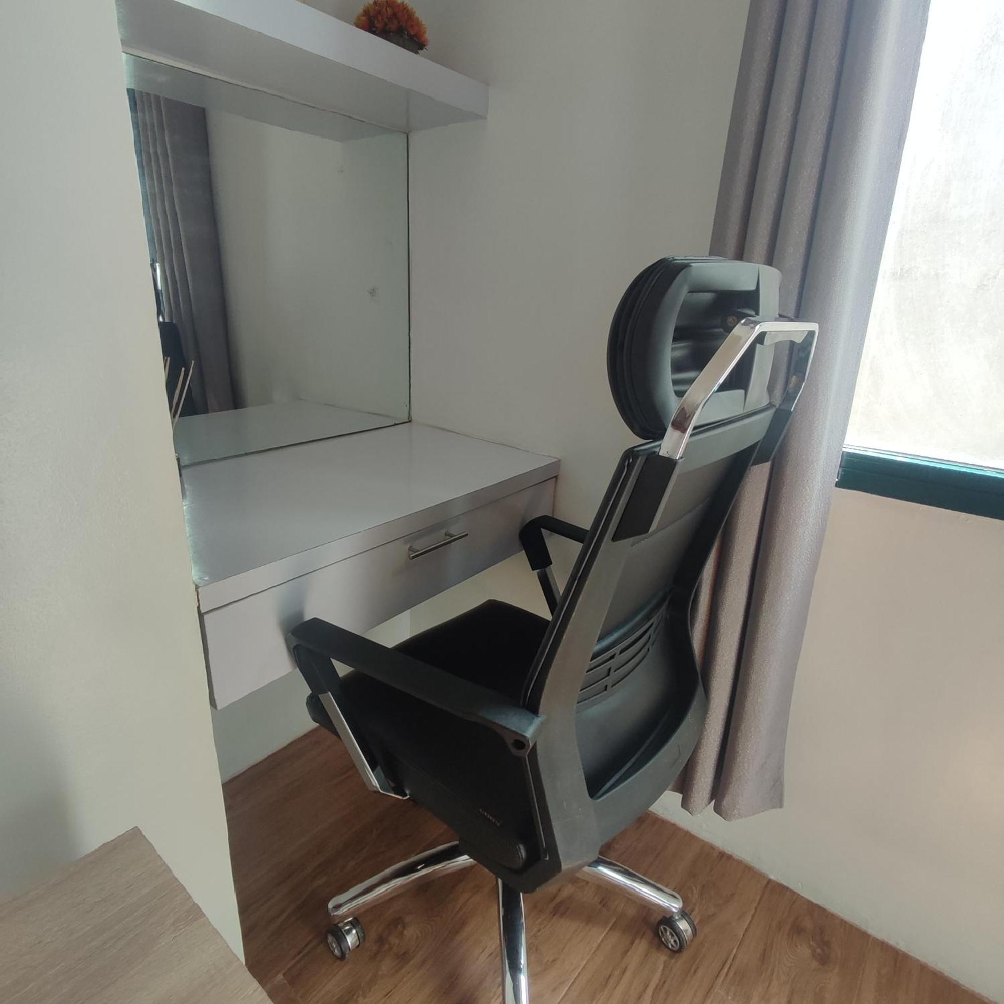 Luxury Spacious 2Br In Salcedo Village マニラ市 エクステリア 写真