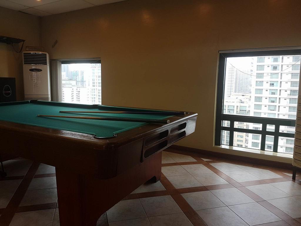 Luxury Spacious 2Br In Salcedo Village マニラ市 エクステリア 写真