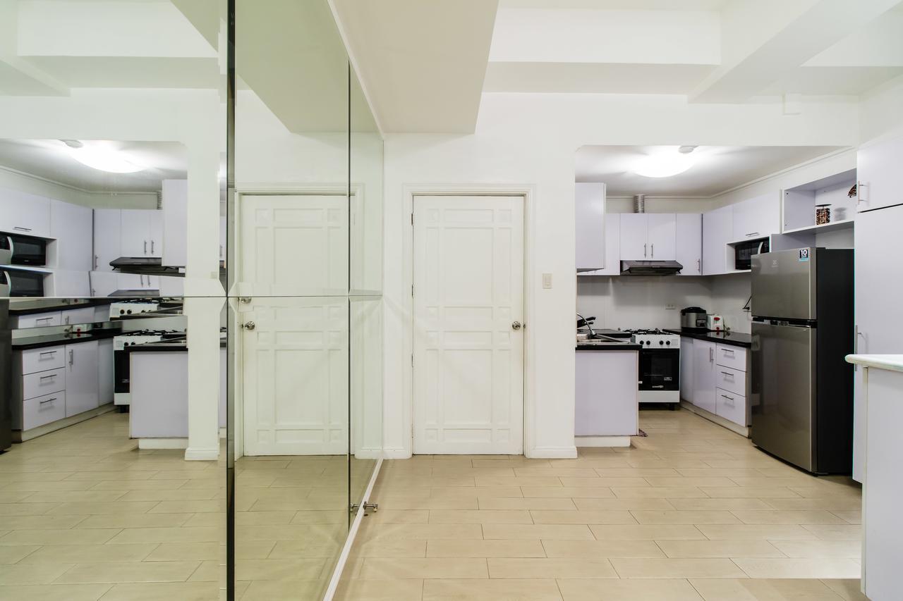 Luxury Spacious 2Br In Salcedo Village マニラ市 エクステリア 写真
